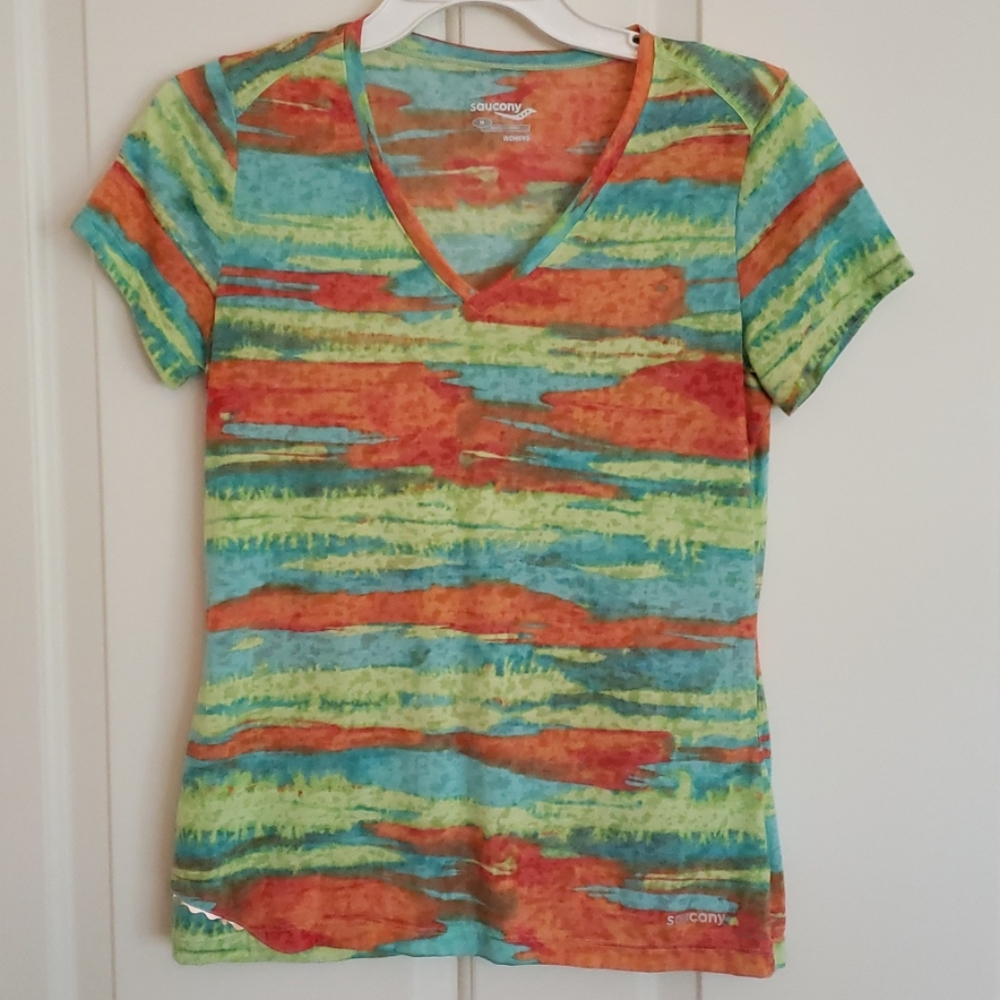 Saucony  running  top